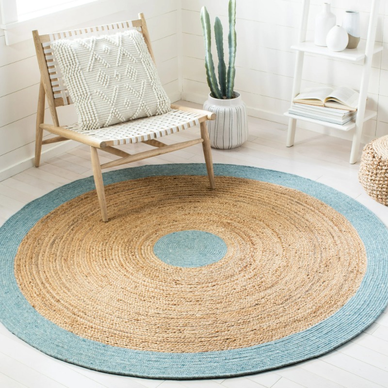 Geometric Elegance Round Jute Rug